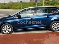 Usado Renault Mégane GrandTour LIMITED 130 CV (95 kW) 2018 Azul Familiar