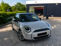 Usado Mini Cooper SE 160 kW (218 CV) 2025 Gris Utilitario
