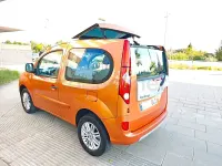 Usado Renault Kangoo Dynamique 105 CV (77 kW) 2010 Naranja Familiar