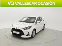 Usado Toyota Yaris Hybrid Active 116 CV (85 kW) 2021 Blanco Berlina