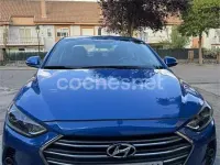 Usado Hyundai Elantra 132 CV (97 kW) 2017 Azul Berlina