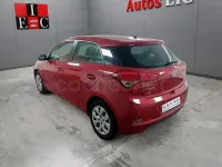 Usado Hyundai i20 84 CV (61 kW) 2018 Rojo Berlina