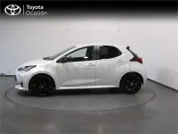 Usado Toyota Yaris Hybrid Style 116 CV (85 kW) 2022 Blanco Berlina