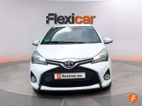 Usado Toyota Yaris Active 99 CV (72 kW) 2016 Blanco Utilitario