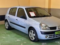 Usado Renault Clio II Authentique 80 CV (58 kW) 2003 Gris / plata Berlina