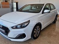 Usado Hyundai i30 116 CV (85 kW) 2019 Blanco Berlina