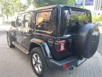 Usado Jeep Wrangler Sahara 200 CV (147 kW) 2020 Negro SUV