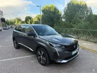 Usado Peugeot 5008 Allure 130 CV (95 kW) 2024 Gris / plata SUV