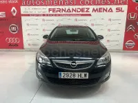 Usado Opel Astra Selective 140 CV (102 kW) 2012 Negro Berlina