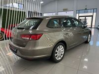 Usado Seat Leon Style 105 CV (77 kW) 2015 Beige Familiar