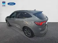 Usado Ford Kuga ST-Line 190 CV (139 kW) 2024 Plata solar (metalizado) SUV