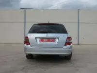 Usado Mercedes C200 Classic 136 CV (100 kW) 2010 Plateado Familiar
