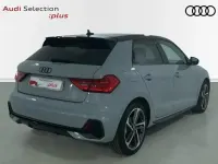 Usado Audi A1 Black Edition 116 CV (85 kW) 2025 Gris SUV