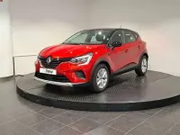 Usado Renault Captur Evolution 140 CV (102 kW) 2023 Rojo SUV