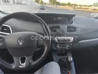 Usado Renault Scénic III Expression 110 CV (80 kW) 2014 Gris / plata Monovolumen