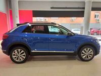Usado VW T-Roc Edition 116 CV (85 kW) 2018 Azul SUV