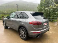 Usado Porsche Cayenne Platinum Edition 262 CV (192 kW) 2016 Gris / plata SUV