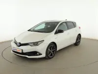Usado Toyota Auris Hybrid Edition 136 CV (100 kW) 2017 Blanco Berlina