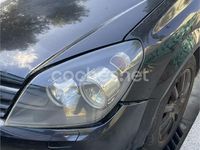 Usado Opel Astra GTC Enjoy 105 CV (77 kW) 2005 Negro Berlina