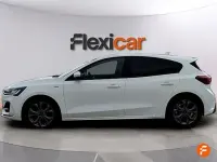 Usado Ford Focus ST-Line 125 CV (91 kW) 2022 Blanco