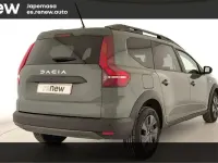 Usado Dacia Jogger Expression 100 CV (73 kW) 2025 Verde Monovolumen