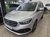 Nuevo Mercedes T180 116 CV (85 kW) 2025 Rojo rubelita Monovolumen