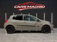Usado Renault Clio II 85 CV (62 kW) 2007 Gris / plata Berlina