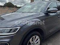 Usado VW T-Roc Life 110 CV (80 kW) 2022 Gris / plata SUV