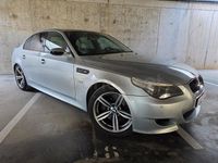 Usado BMW M5 507 CV (372 kW) 2005 Gris / plata Berlina