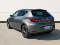 Usado Seat Leon CONNECT 110 CV (80 kW) 2016 Gris Berlina