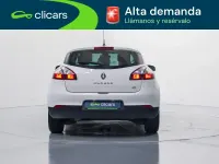 Usado Renault Mégane LIMITED 95 CV (69 kW) 2015 Blanco Berlina