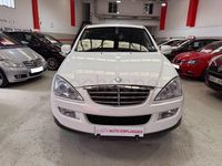 Usado Ssangyong (KGM) Kyron Limited 141 CV (103 kW) 2008 Blanco SUV