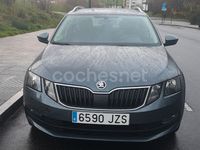 Usado Skoda Octavia Ambition 116 CV (85 kW) 2017 Gris / plata Familiar