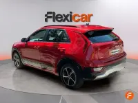 Usado Kia Niro 129 CV (94 kW) 2025 Rojo SUV