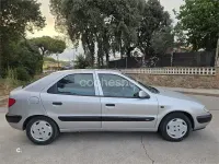 Usado Citroën Xsara Exclusive 90 CV (66 kW) 1998 Gris / plata Berlina