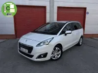 Usado Peugeot 5008 Style 120 CV (88 kW) 2014 Blanco Monovolumen