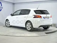 Usado Peugeot 308 Active 130 CV (95 kW) 2021 Blanco Berlina