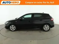 Usado Peugeot 308 Style 100 CV (73 kW) 2016 Negro Berlina
