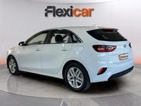 Usado Kia Ceed 101 CV (74 kW) 2024 Blanco Utilitario