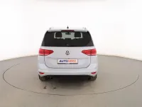 Usado VW Touran Advance 150 CV (110 kW) 2018 Blanco Monovolumen