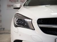 Usado Mercedes CLA200 136 CV (100 kW) 2014 Blanco Berlina