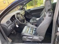 Usado VW Golf VI R 271 CV (199 kW) 2011 Negro Utilitario