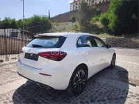 Usado Mercedes A180 136 CV (100 kW) 2023 Blanco Berlina