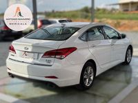 Usado Hyundai i40 116 CV (85 kW) 2017 Blanco Berlina