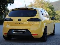 Usado Seat Leon CUPRA 240 CV (176 kW) 2007 Amarillo Utilitario