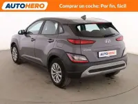 Usado Hyundai Kona 120 CV (88 kW) 2021 Gris SUV
