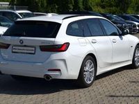 Usado BMW 330e 292 CV (214 kW) 2024 Blanco Familiar
