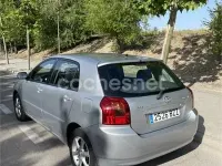 Usado Toyota Corolla Terra 110 CV (80 kW) 2002 Gris / plata Berlina