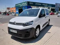 Usado Citroën Berlingo Live 102 CV (75 kW) 2021 Blanco Monovolumen