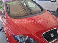 Usado Seat Altea XL Style 105 CV (77 kW) 2013 Rojo Monovolumen